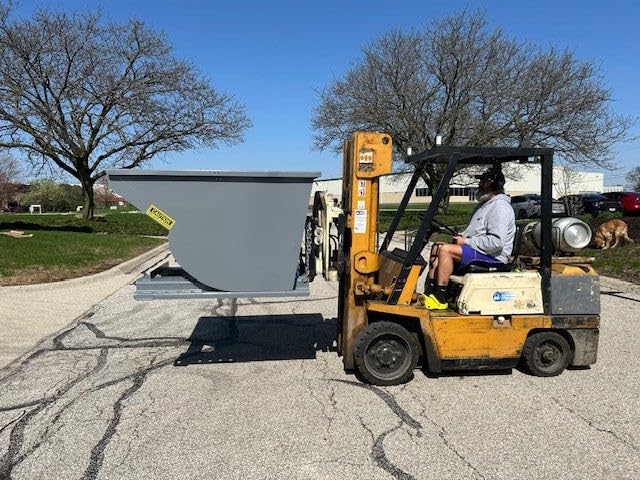 1 Yard Dumping Hopper for Forklifts – 1 Cubic Yard Steel Self-Dumping Hopper, 4000 lb Capacity, Heavy Duty Forklift Waste & Material Handling Hopper