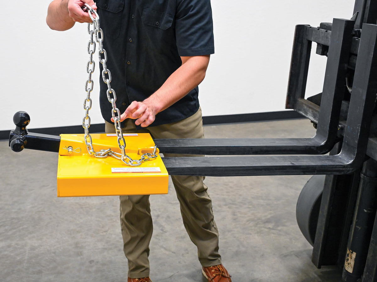 Vestil FTTM-2 Steel Fork Lift Hitch Attachment 20-9/16 in x 14-1/2 in x 8-1/16 in 1500 Lb. Capacity Yellow